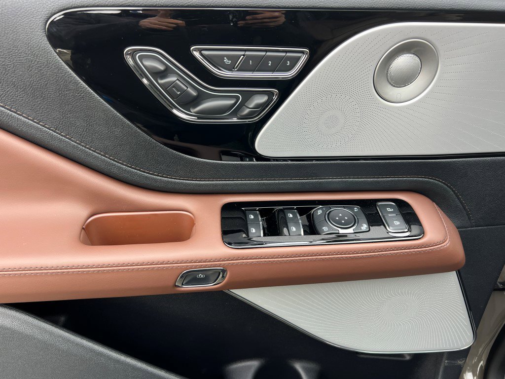 New 2026 Lincoln Aviator Reserve image 15