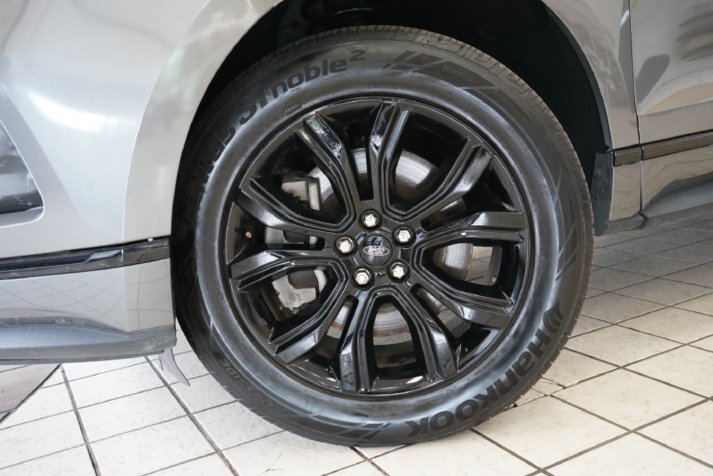Used 2023 Ford Edge SE w/ Black Appearance Package AWD/4WD image 46