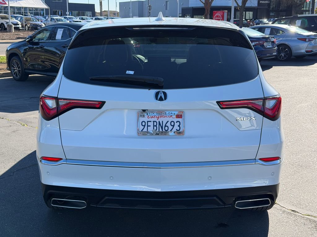 Certified 2023 Acura MDX FWD w/ Technology Package image 7