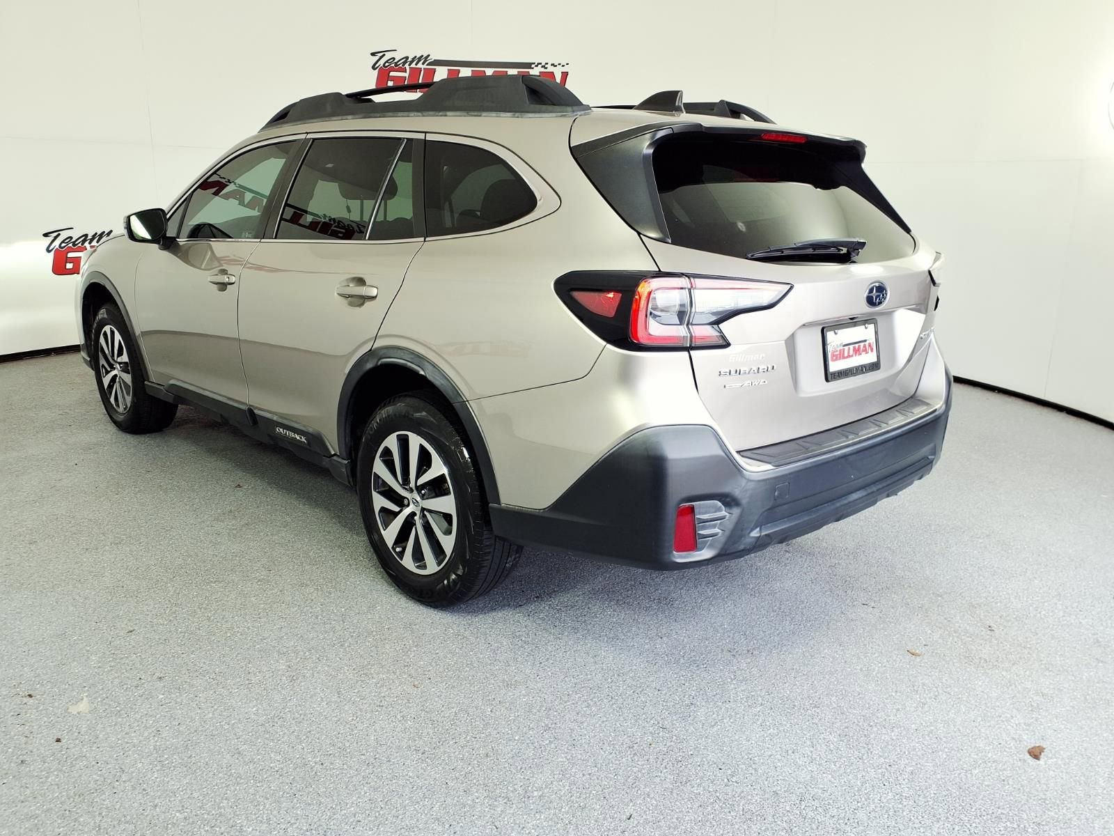 Used 2020 Subaru Outback Premium w/ Popular Package #1 AWD/4WD image 4