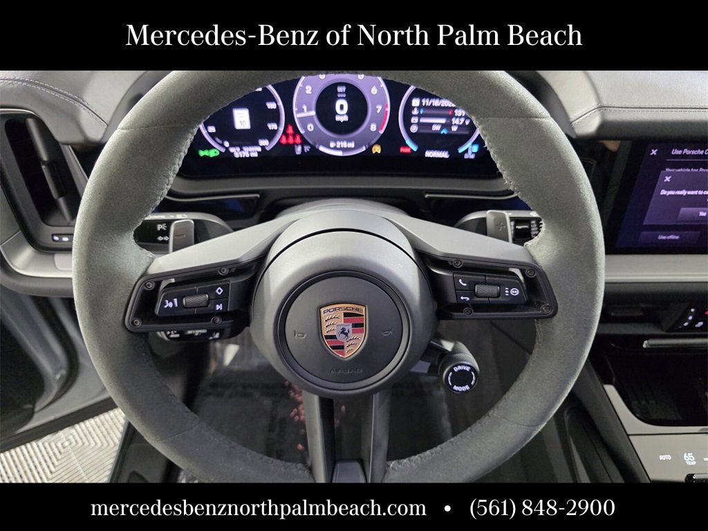 Used 2025 Porsche Cayenne GTS image 19