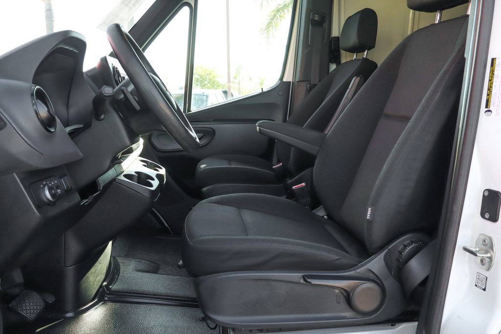 Used 2019 Mercedes-Benz Sprinter 2500 image 21