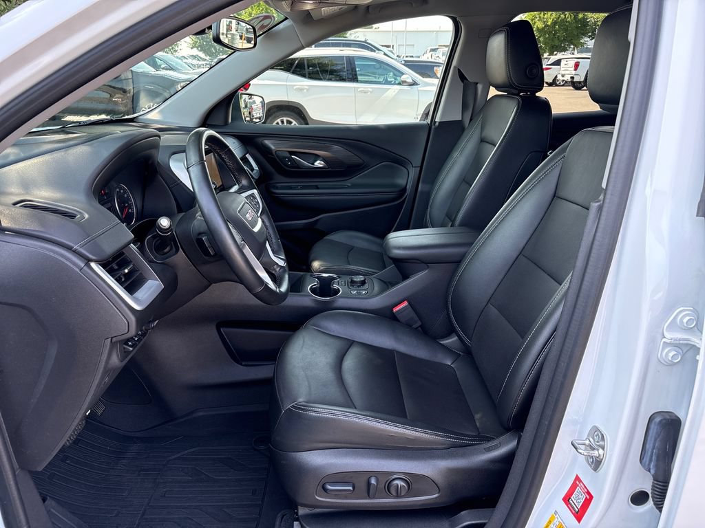 Used 2024 GMC Terrain SLT w/ Infotainment Package II AWD/4WD image 15
