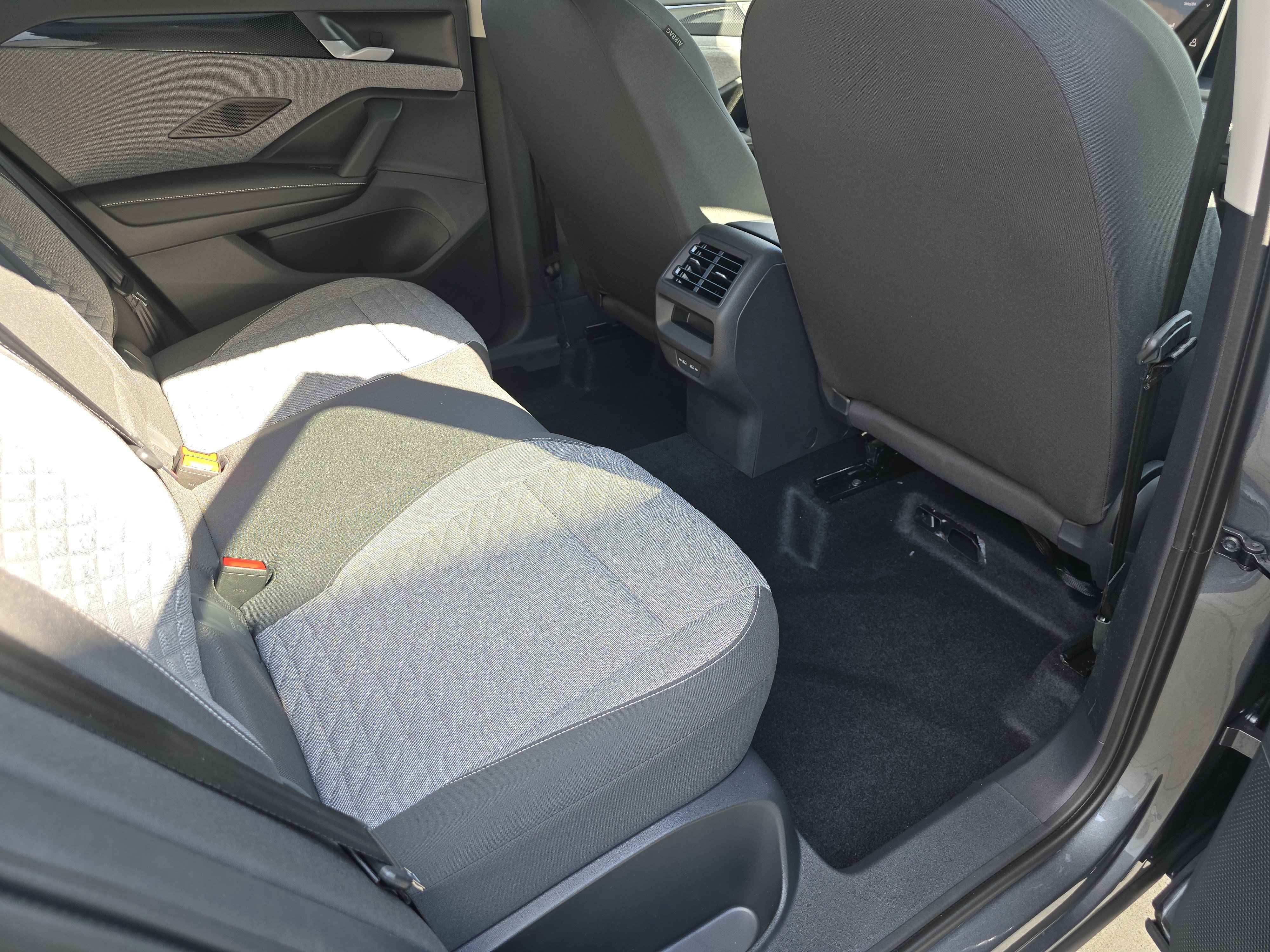 New 2025 Volkswagen Tiguan S image 16