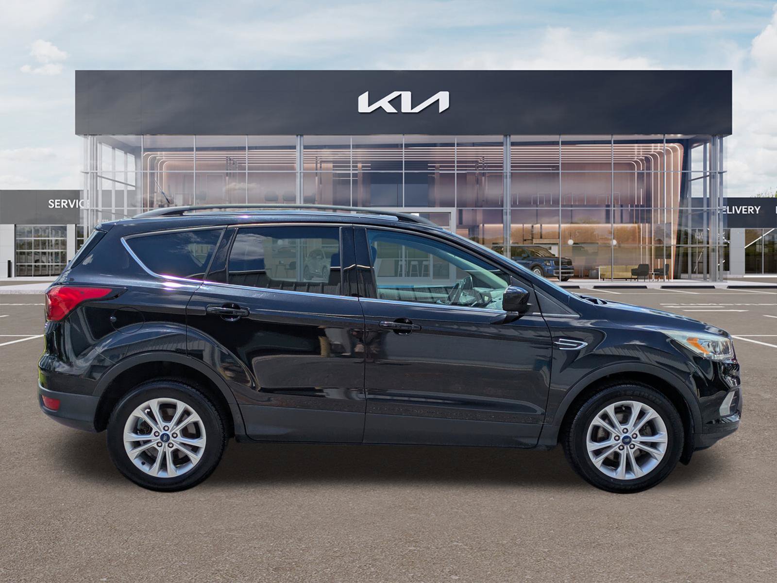 Used 2019 Ford Escape SEL FWD image 3