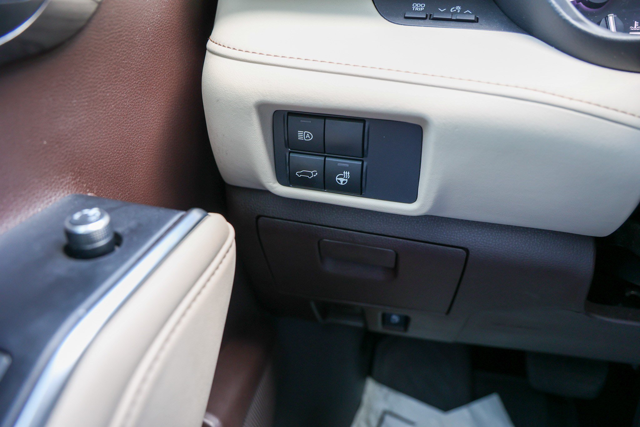 Used 2022 Toyota Highlander Limited AWD/4WD image 15