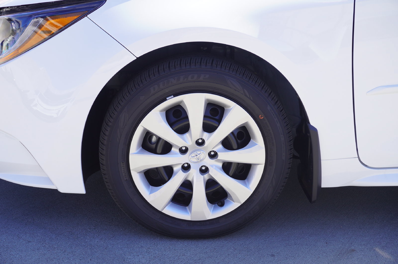 Certified 2027 Toyota Corolla LE FWD image 20