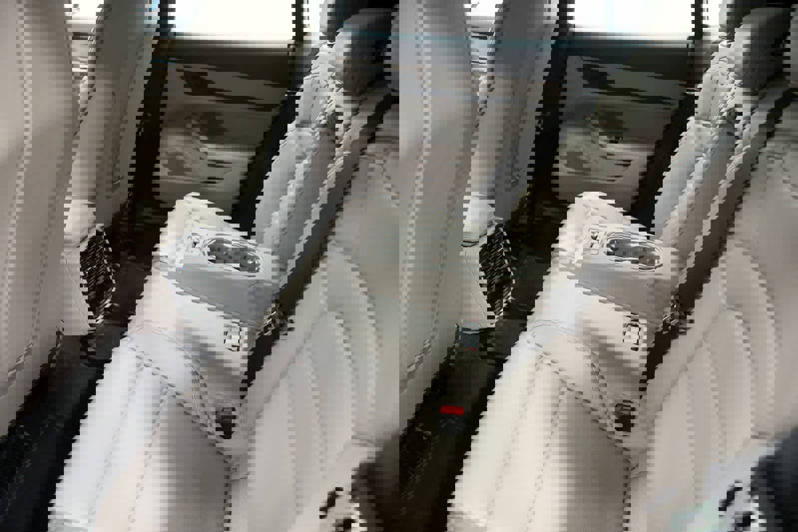 Certified 2023 Porsche Taycan 4 Cross Turismo image 28