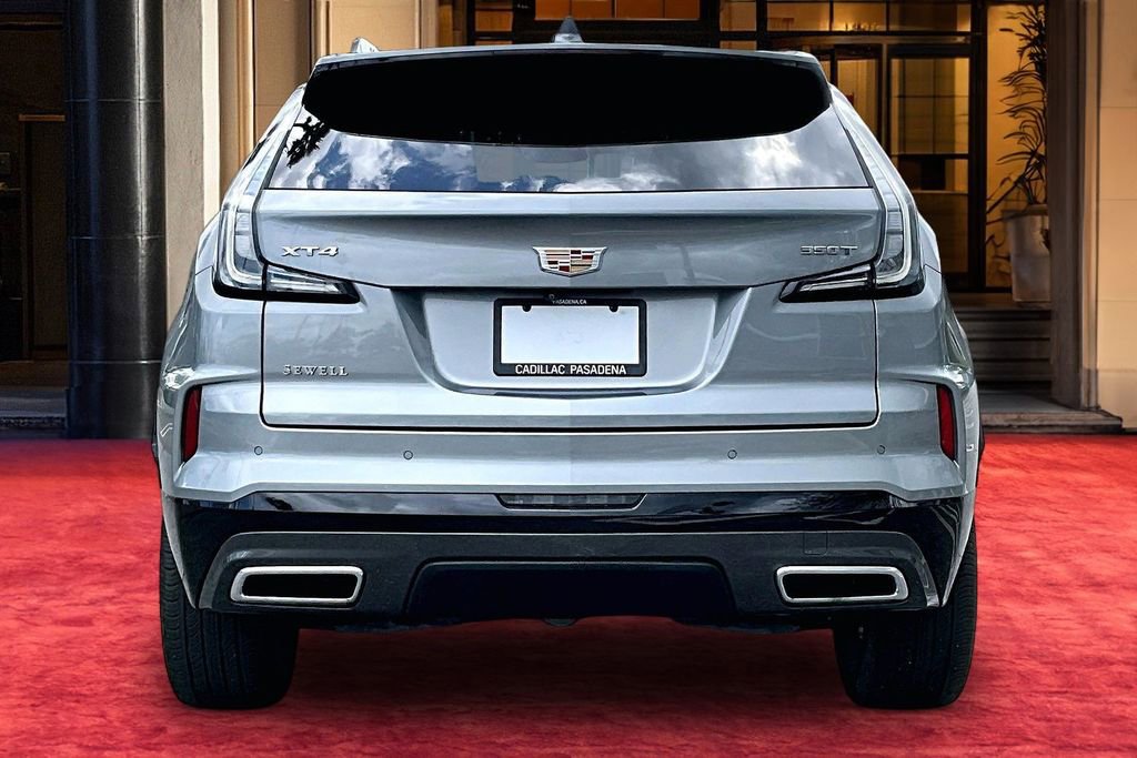 Used 2024 Cadillac XT4 Sport w/ Cold Weather Package FWD image 5