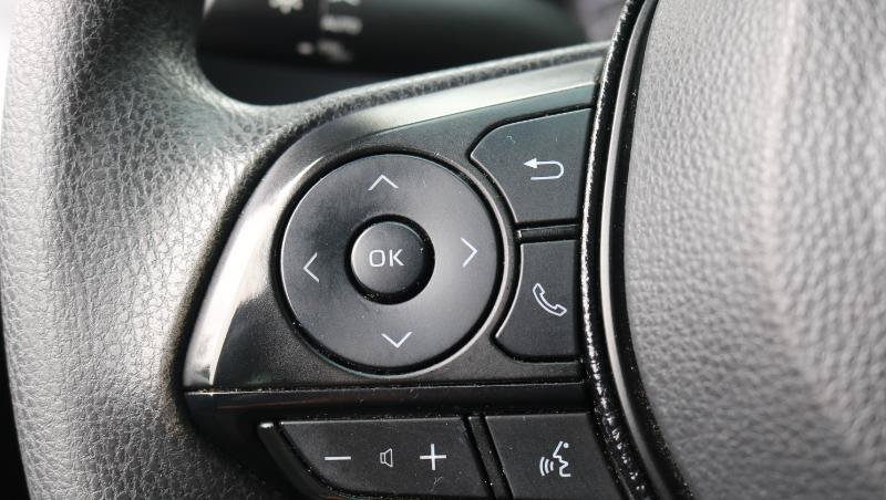 Used 2021 Toyota Corolla LE FWD image 12