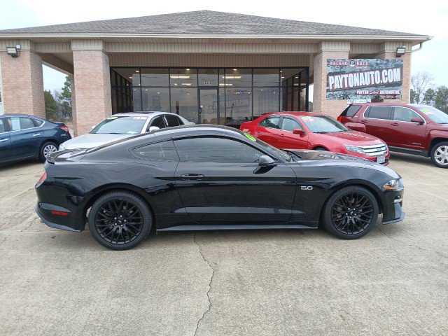 Used 2018 Ford Mustang GT image 2