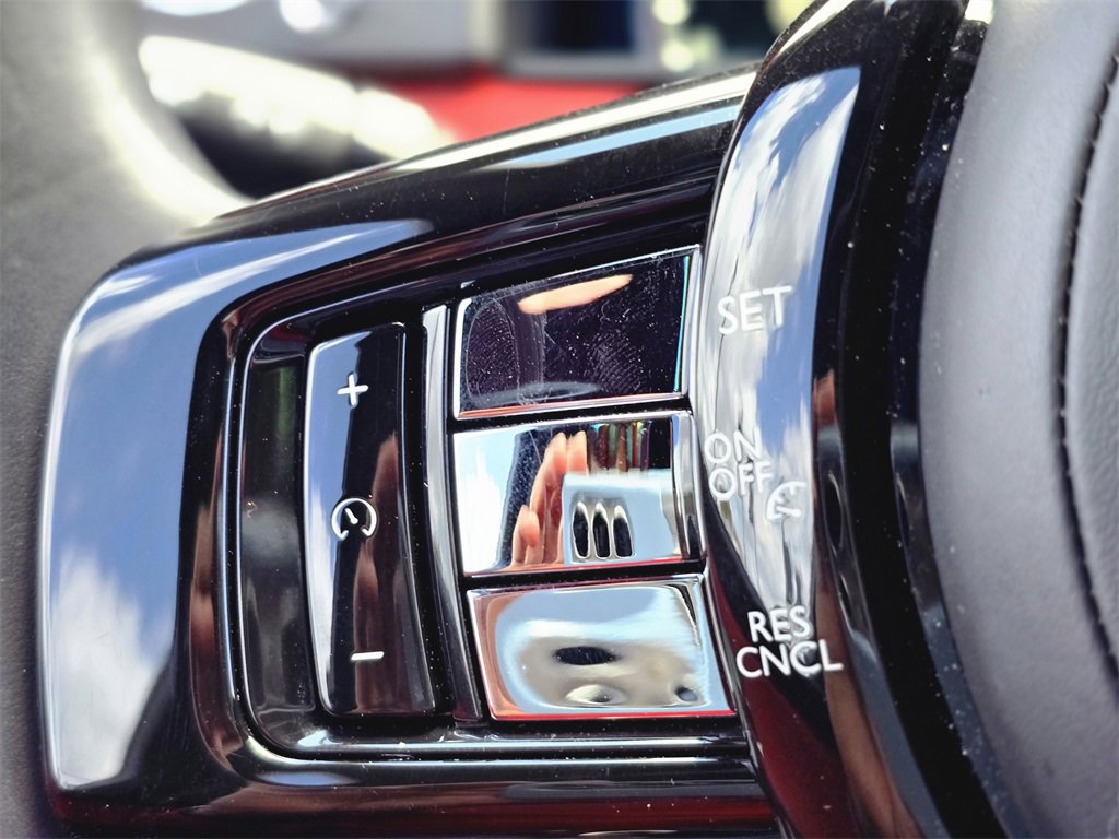 Used 2022 Rolls-Royce Cullinan image 23