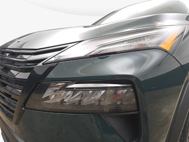 New 2027 Nissan Rogue Dark Armor FWD image 34