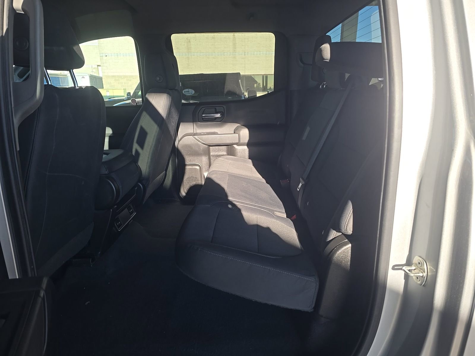 Used 2019 Chevrolet Silverado 1500 Custom w/ Custom Convenience Package AWD/4WD image 14