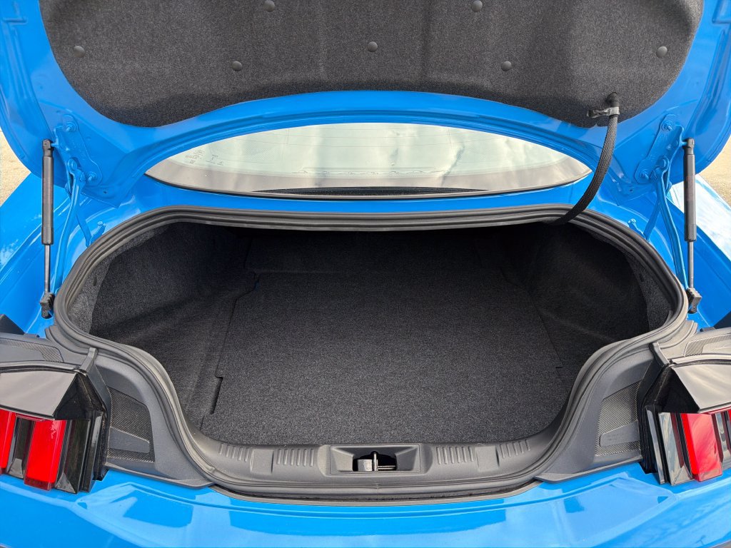 Used 2025 Ford Mustang Coupe RWD image 38