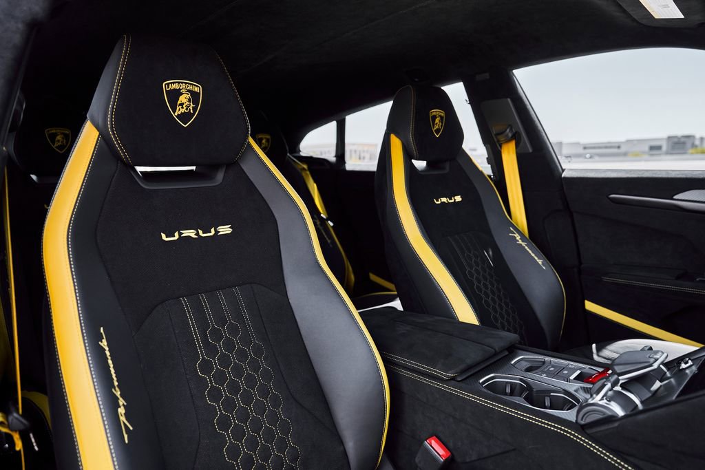 Used 2024 Lamborghini Urus Performante AWD/4WD image 53