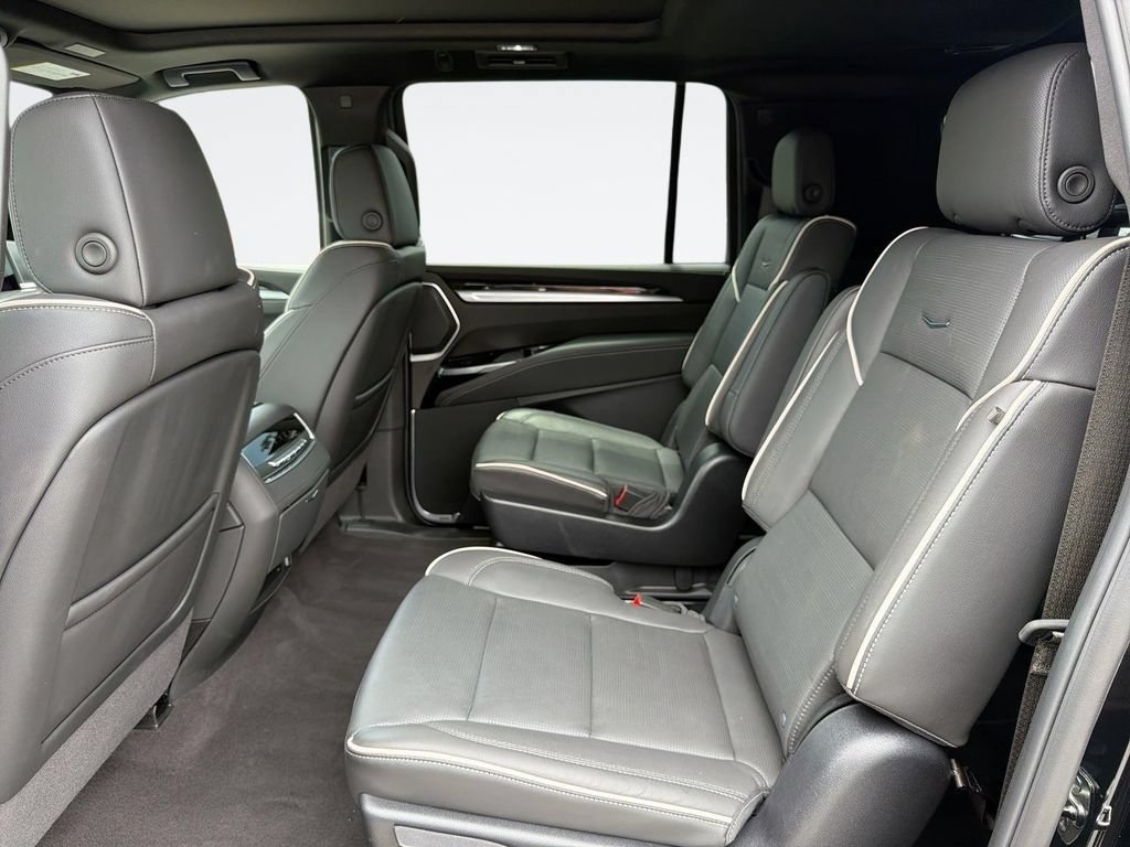 Certified 2026 Cadillac Escalade ESV Luxury AWD/4WD image 27