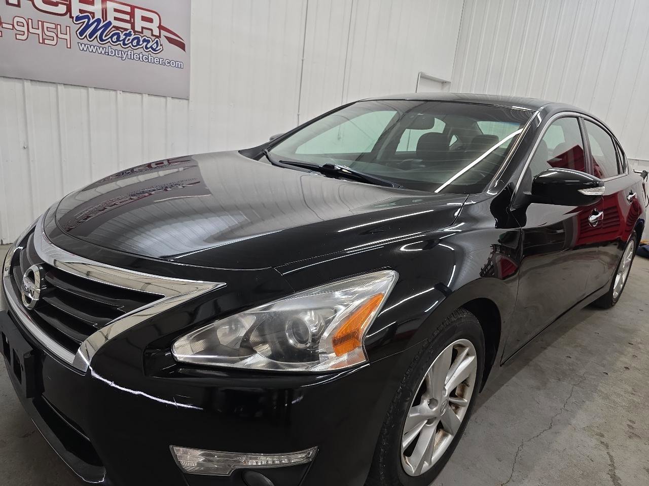 Used 2015 Nissan Altima 2.5 SL w/ Technology Package FWD image 3