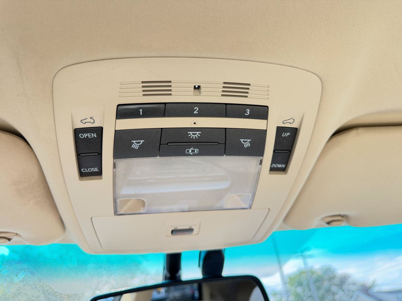 Used 2012 Lexus RX 450h AWD w/ Premium Pkg image 76