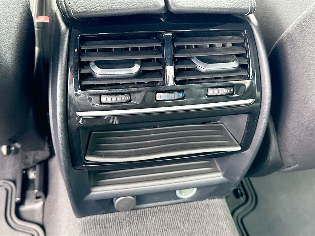 Used 2019 BMW 530i w/ Convenience Package RWD image 20