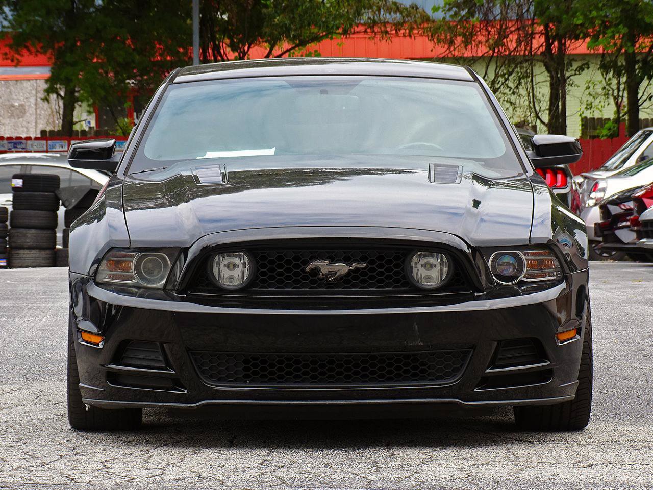 Used 2013 Ford Mustang GT Premium w/ Electronics Pkg RWD image 10
