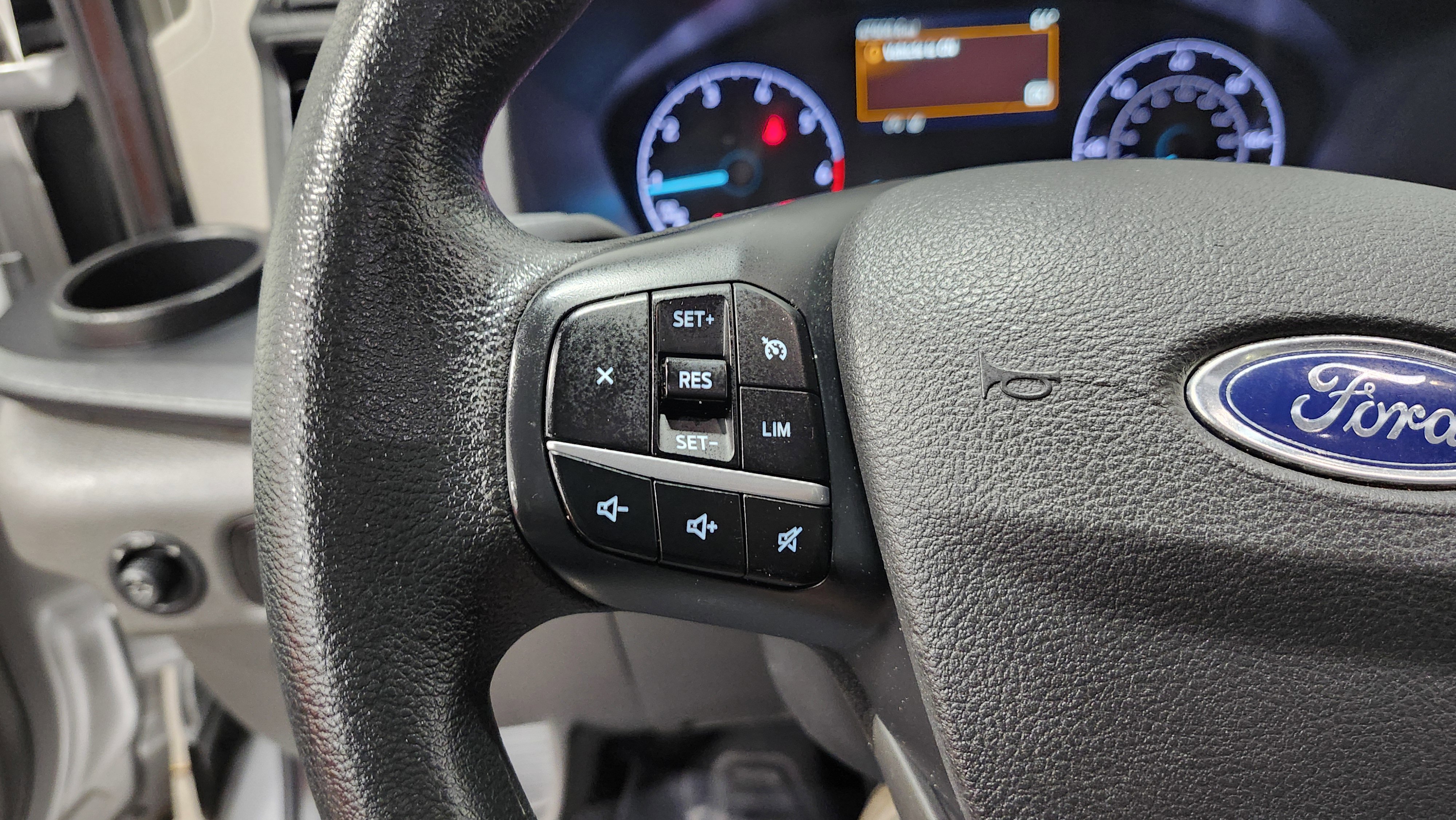 Used 2022 Ford Transit 350 XLT image 36