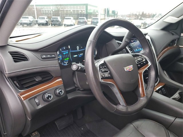 Used 2020 Cadillac Escalade Luxury image 8