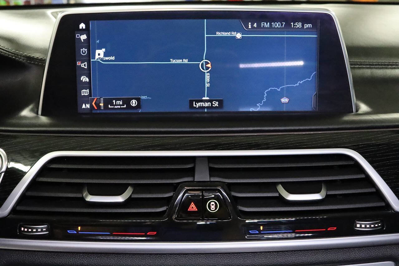 Used 2019 BMW 750i xDrive image 18