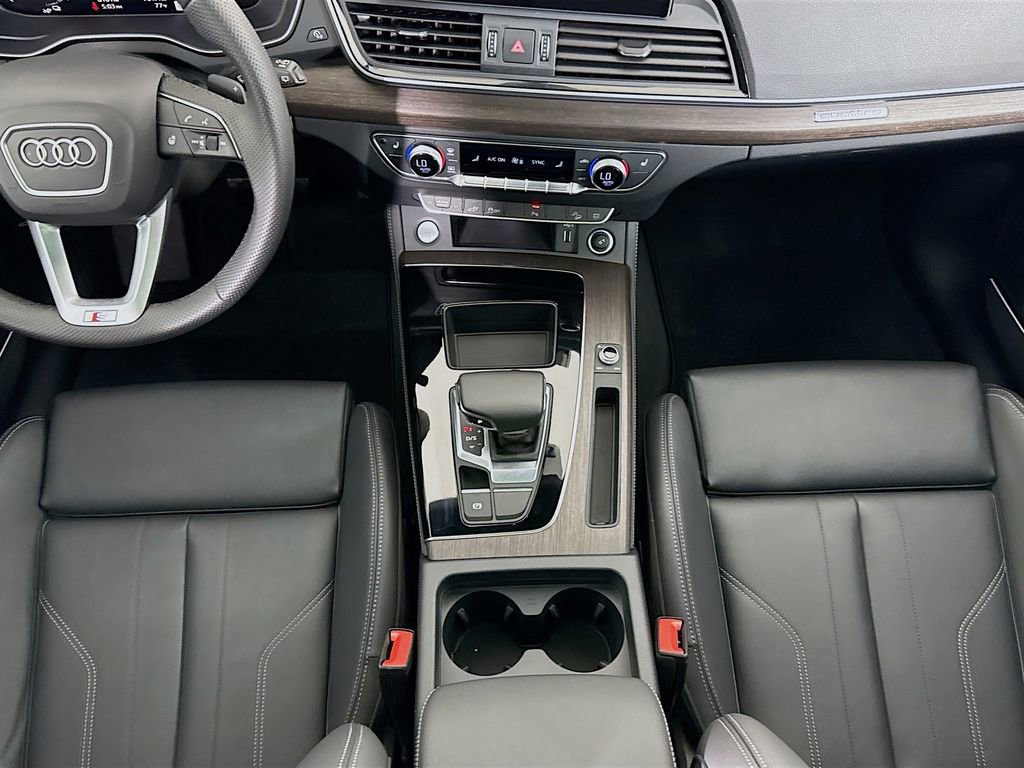 Certified 2025 Audi Q5 e Premium Plus w/ Premium Plus Package AWD/4WD image 16