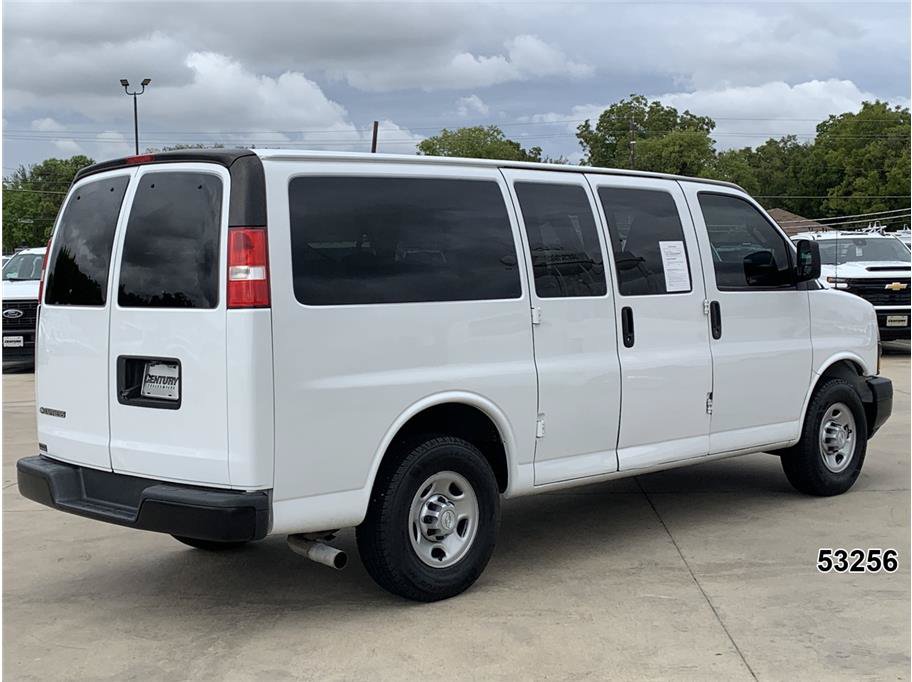 Used 2018 Chevrolet Express 2500 LS w/ Driver Convenience Package RWD image 2