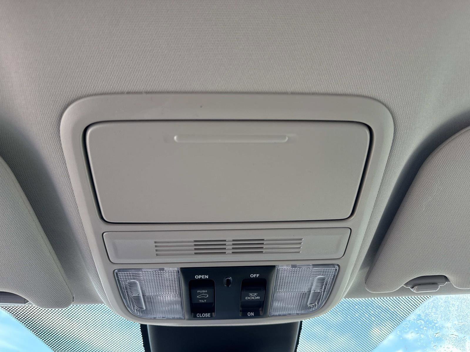 New 2026 Honda Odyssey Touring image 31