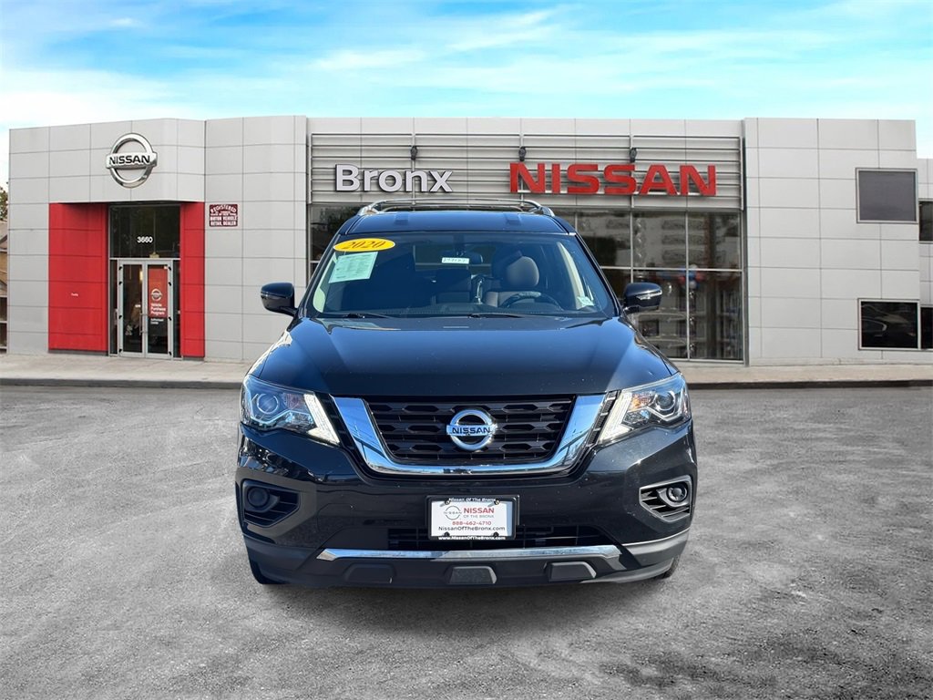 Used 2020 Nissan Pathfinder S image 2