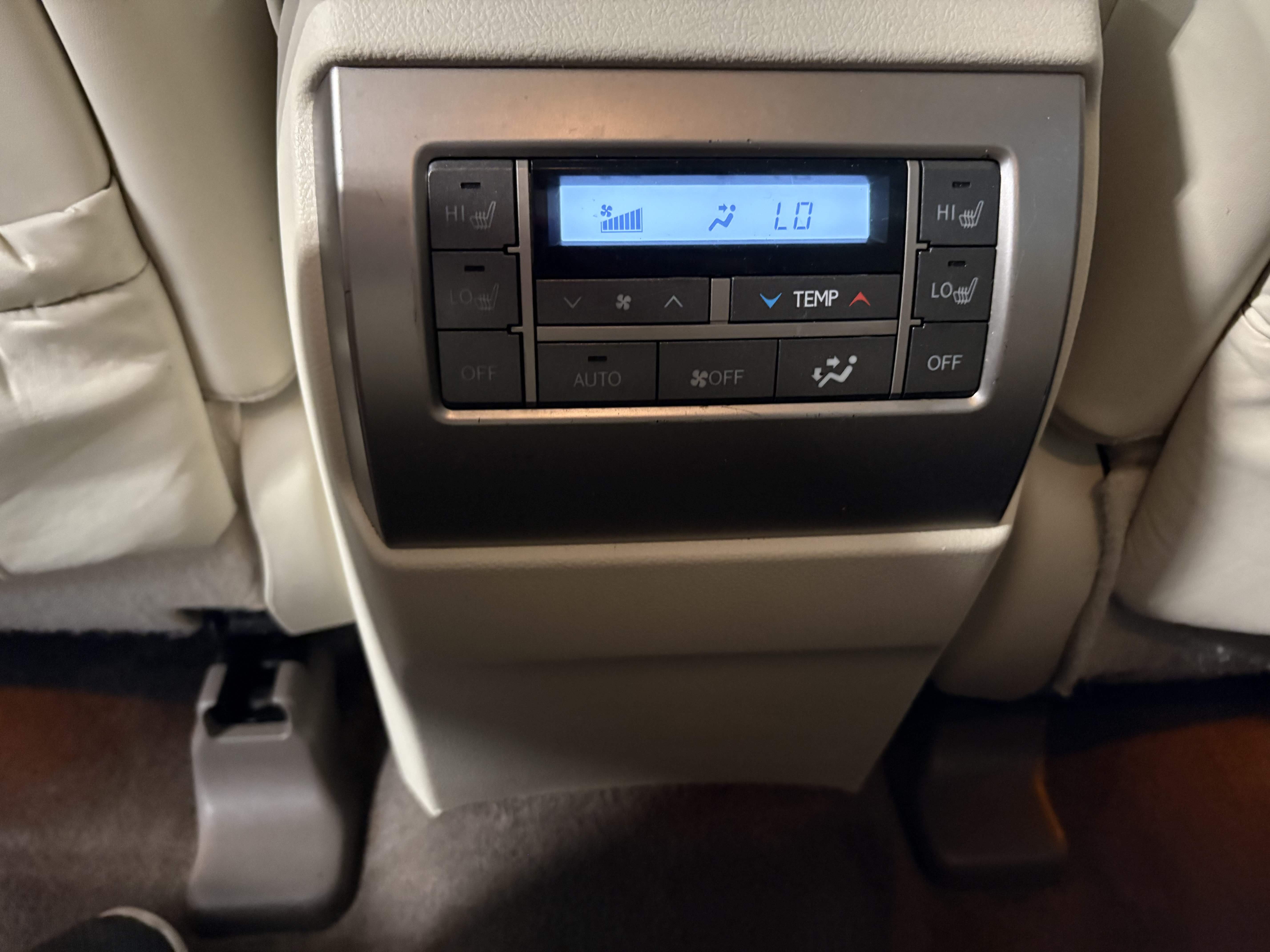 Used 2016 Lexus GX 460 w/ Premium Package AWD/4WD image 12
