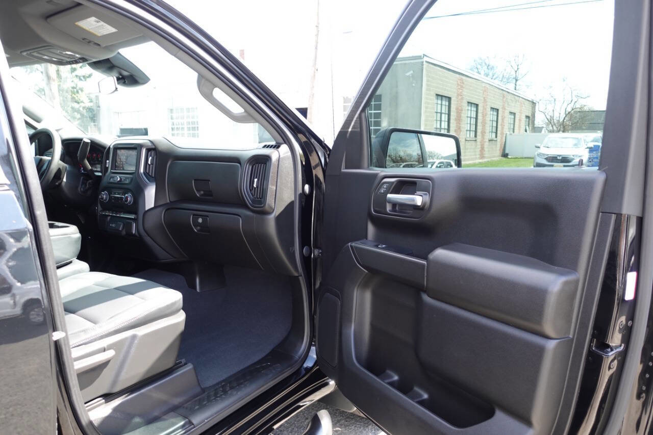 Used 2023 Chevrolet Silverado 1500 Custom w/ LPO, Dark Essentials Package image 33