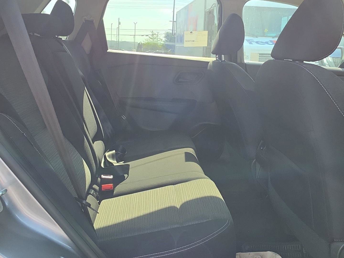 Used 2021 Nissan Rogue S FWD image 11