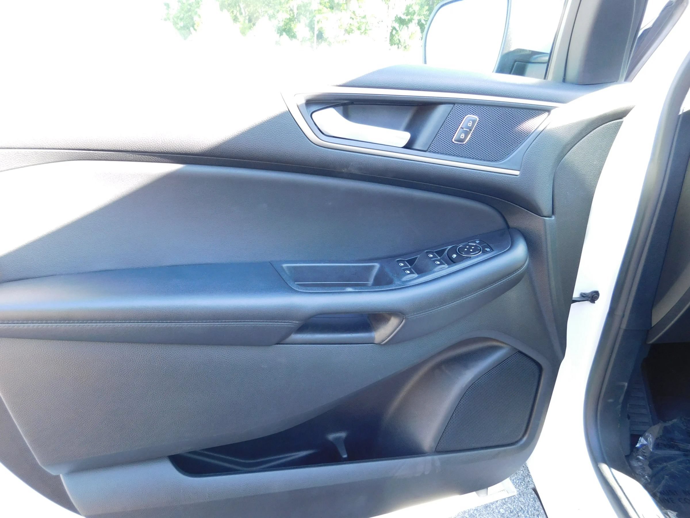 Used 2023 Ford Edge SEL AWD/4WD image 17
