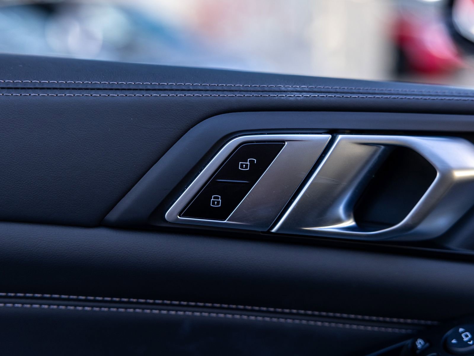 Used 2023 BMW X5 M50i w/ Climate Comfort Package image 42