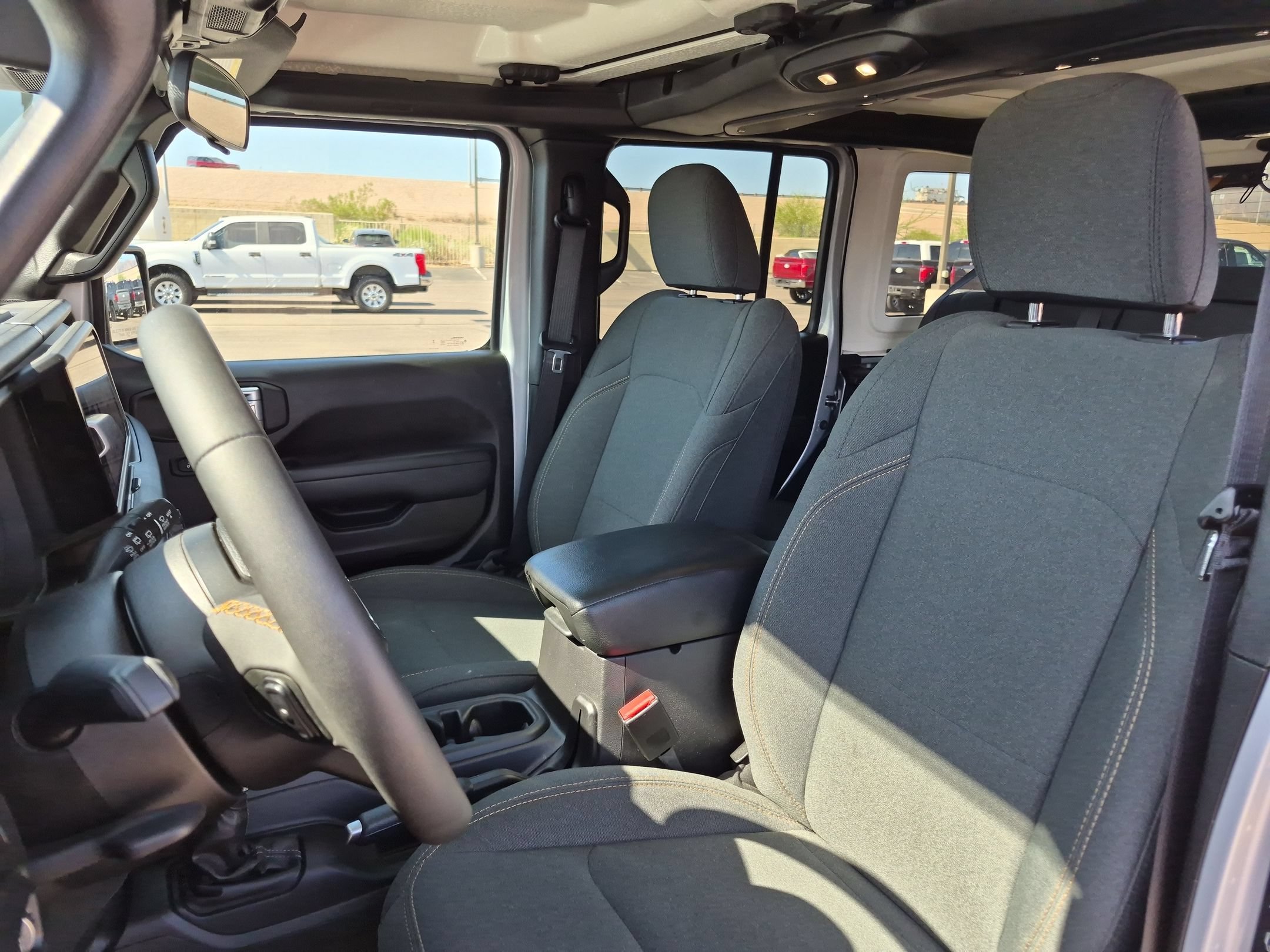 Used 2024 Jeep Wrangler Unlimited AWD/4WD image 20