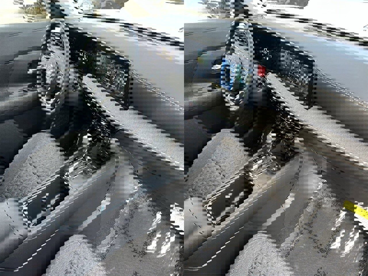 New 2026 Nissan Kicks SV image 11