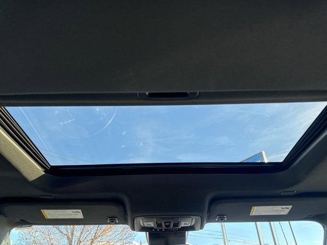 Used 2024 Chevrolet Silverado 3500 High Country w/ High Country Premium Package image 15