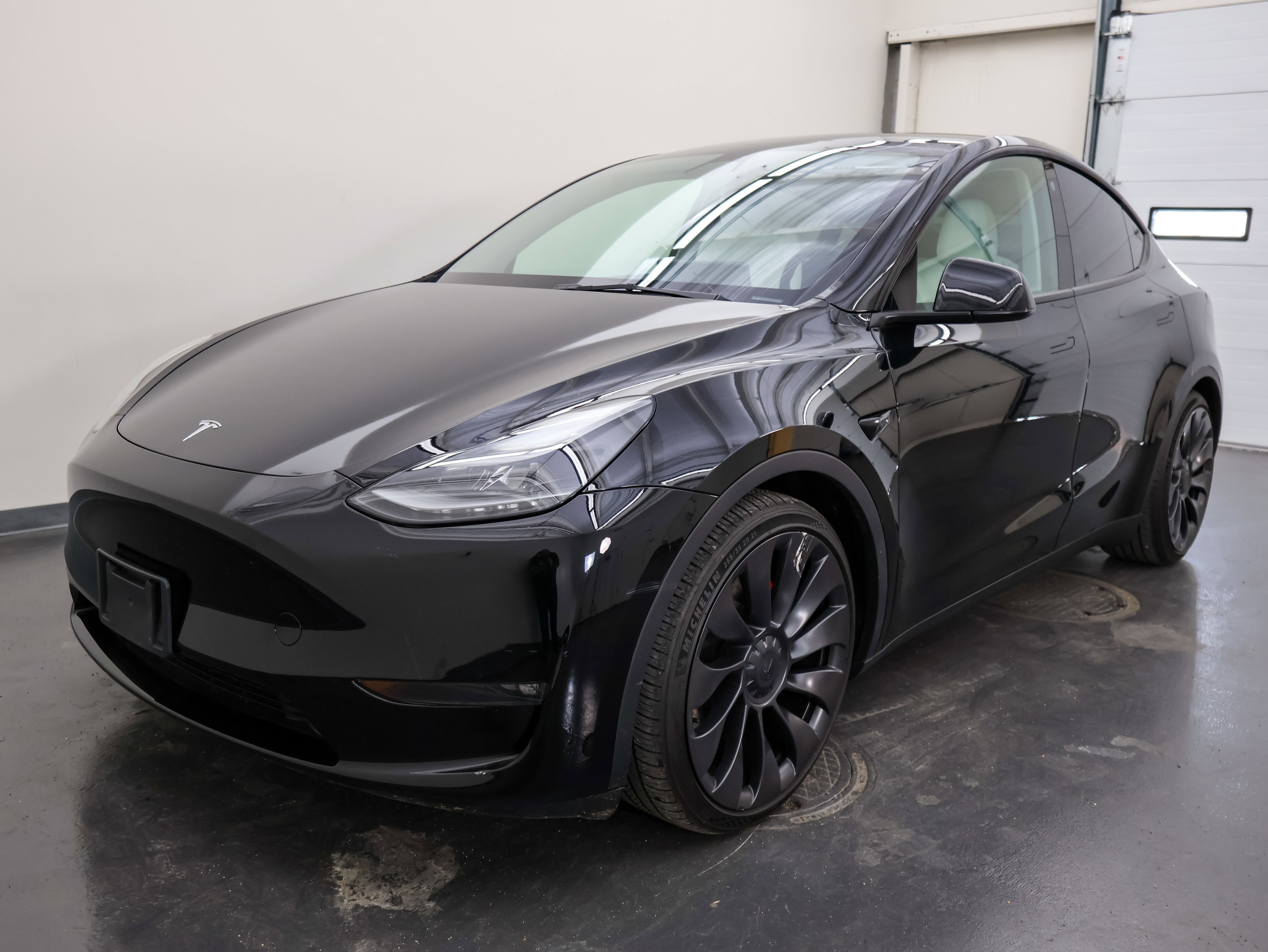Used 2023 Tesla Model Y Performance AWD/4WD image 7