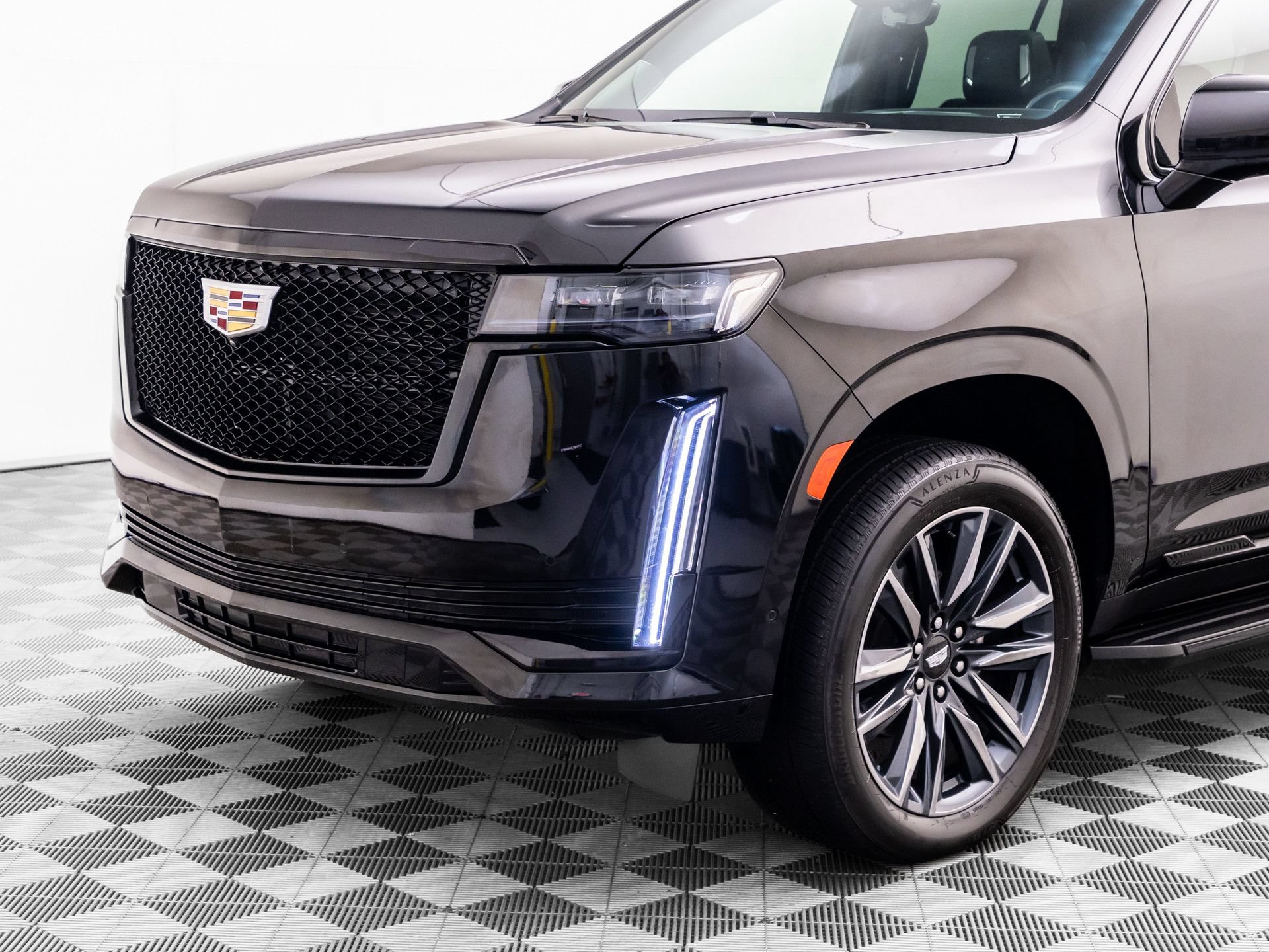 Used 2024 Cadillac Escalade Sport Platinum AWD/4WD image 38