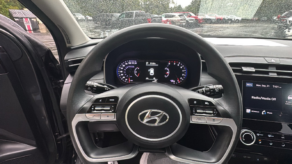 Used 2023 Hyundai Tucson SEL FWD image 17