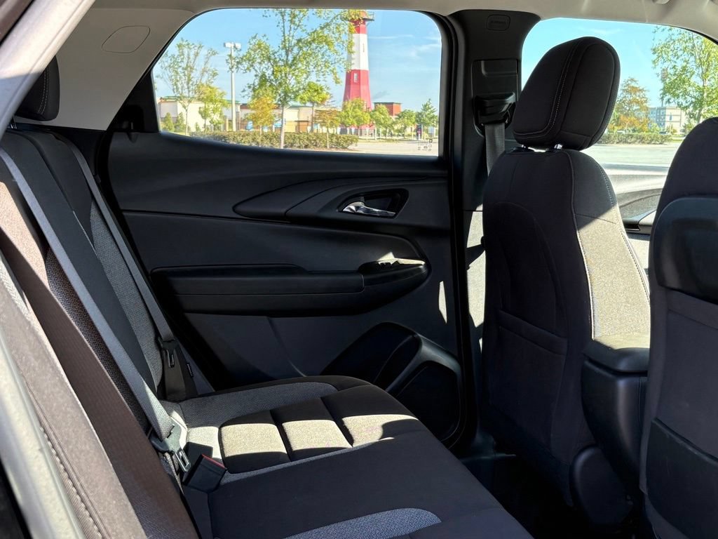 Used 2023 Chevrolet TrailBlazer LT FWD image 8