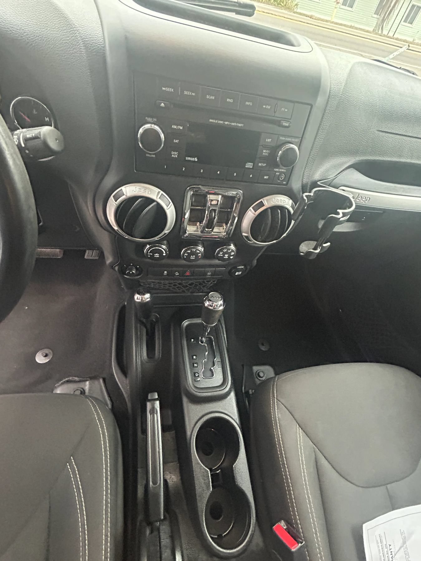 Used 2017 Jeep Wrangler Unlimited Sahara AWD/4WD image 14