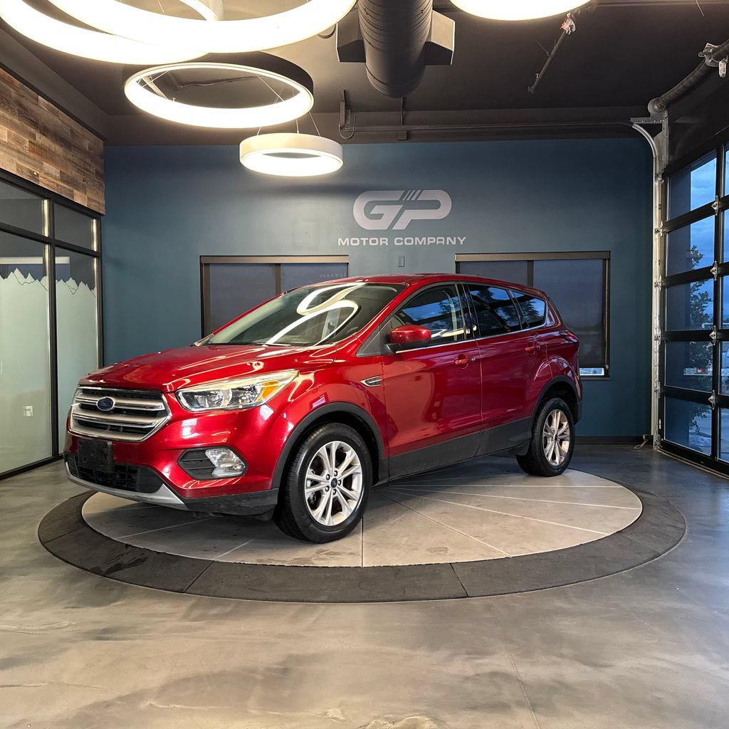 Used 2019 Ford Escape SE FWD image 6