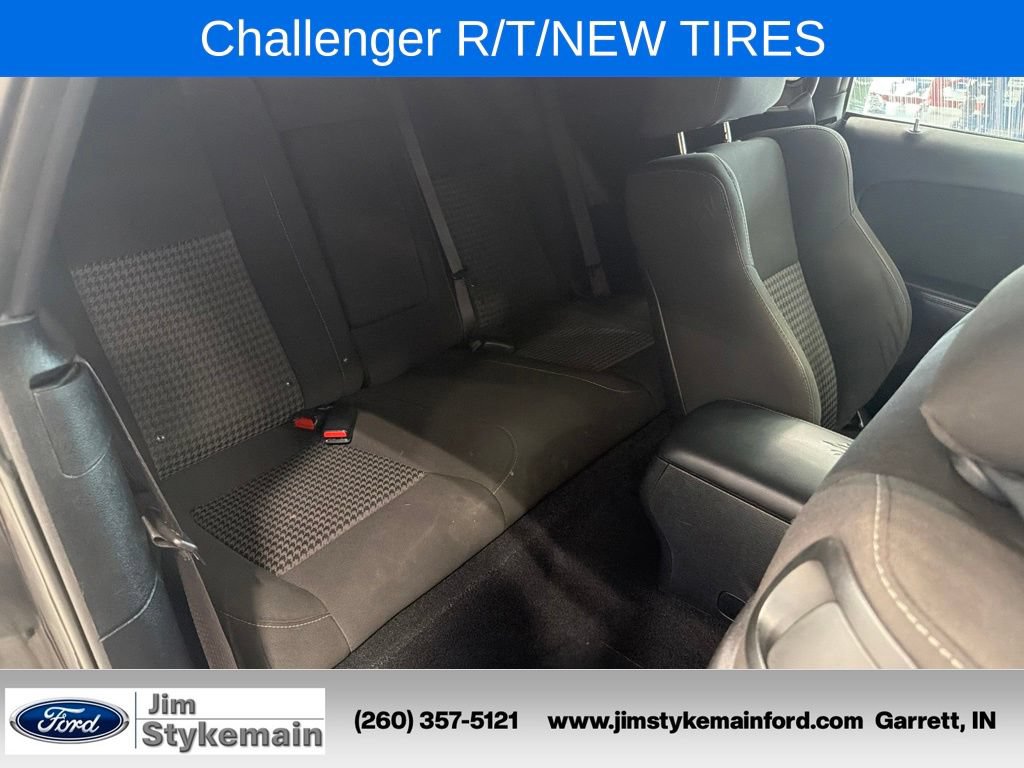 Used 2020 Dodge Challenger R/T RWD image 31