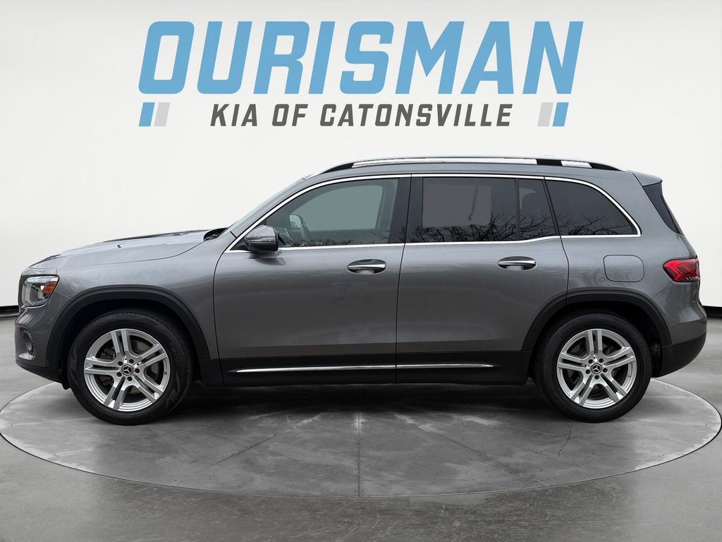 Used 2021 Mercedes-Benz GLB 250 4MATIC image 3