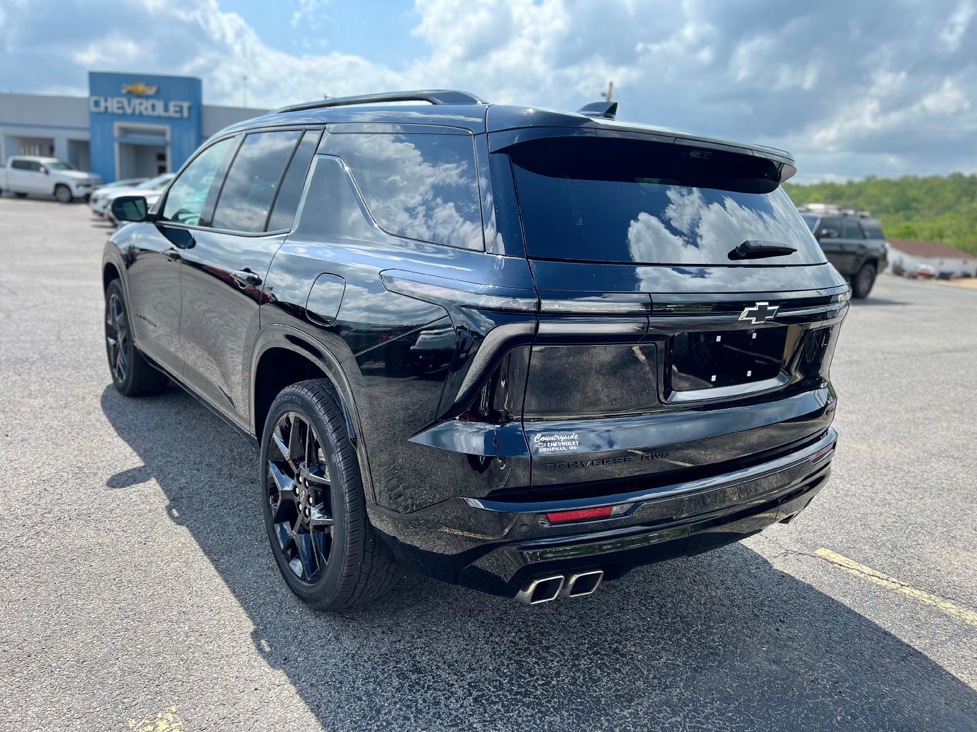 Used 2024 Chevrolet Traverse RS image 5