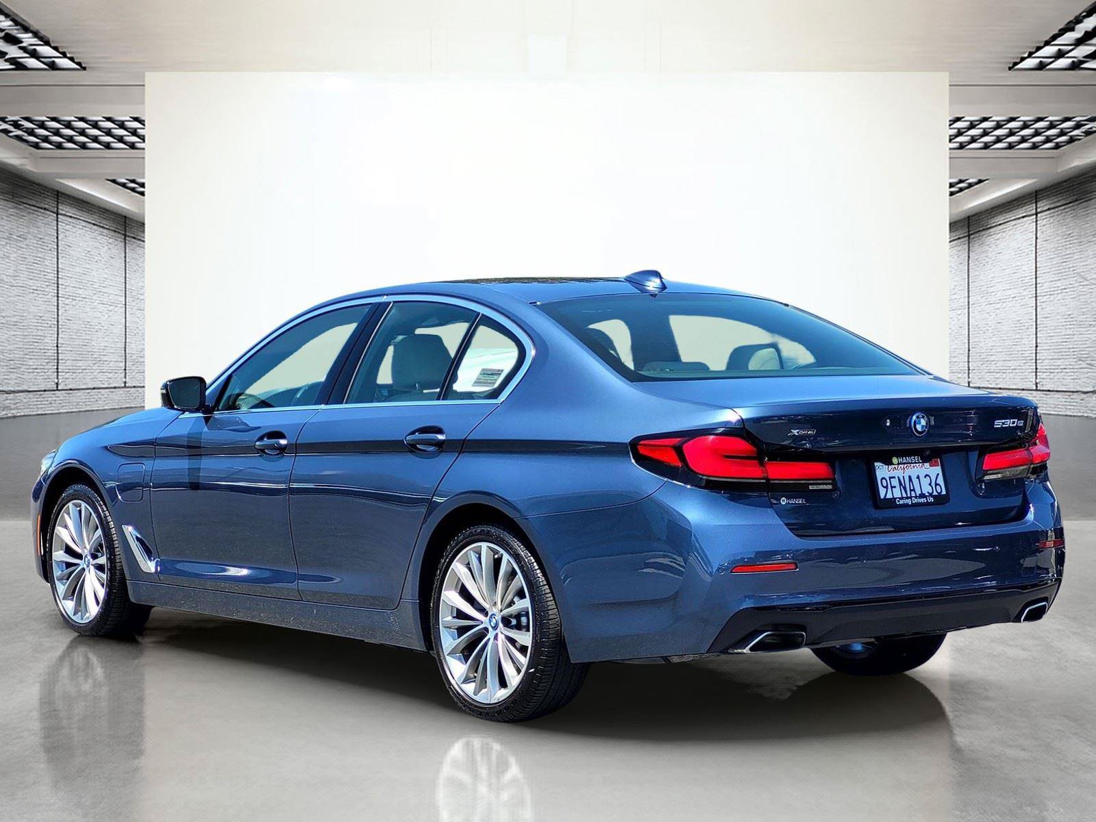 Certified 2023 BMW 530e xDrive w/ Premium Package AWD/4WD image 8
